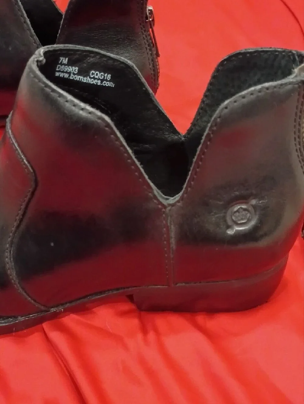 Born classic black